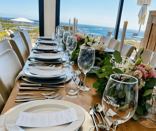 Elegant table prepared for a wedding celebration at Quinta Vale da Roca